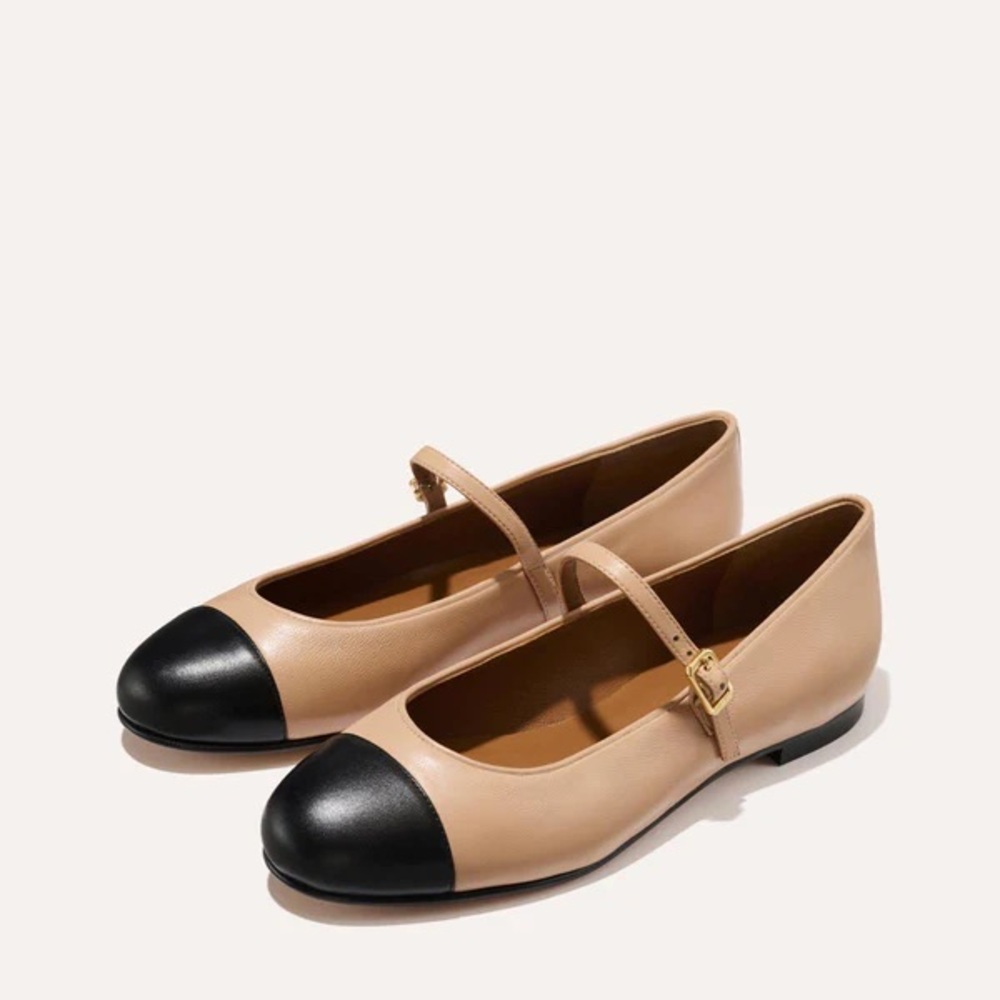 NWT Margaux Tan and Black Flats
